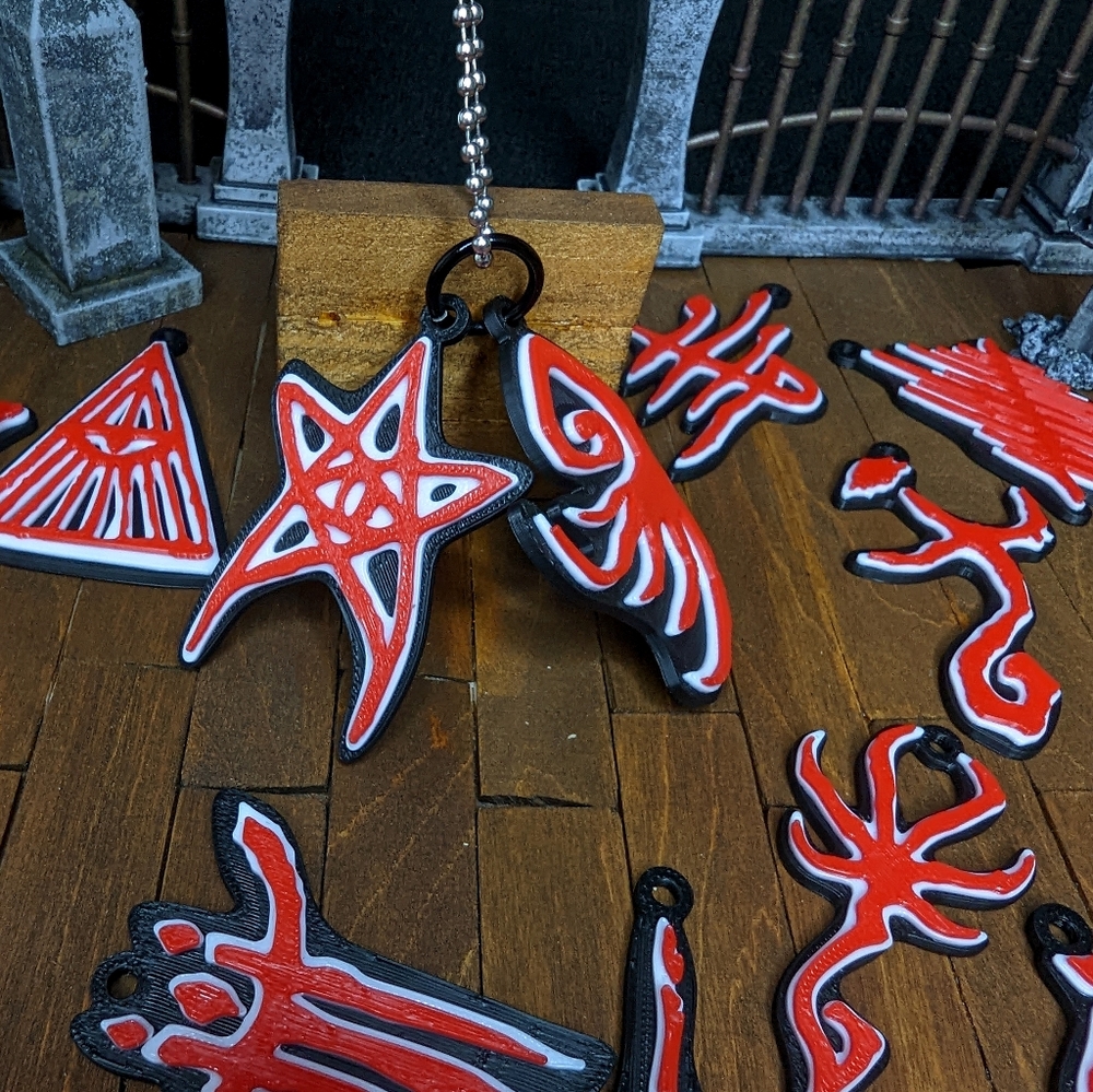 Bloodborne Modular Rune Necklace - Picture 6 of 7